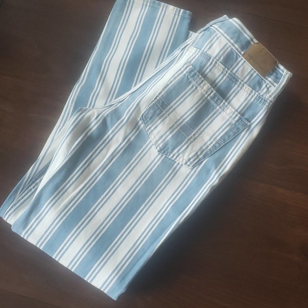 NEW! AMERICAN EAGLE Retro Indigo Striped Mom Jeans. - Picture 3 of 6